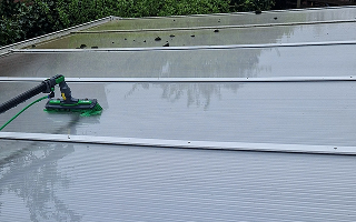 Überdachungs- und Wintergartenreinigung